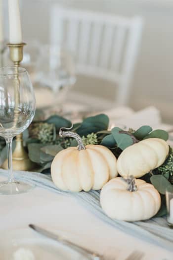 Table decorations with pumpkins